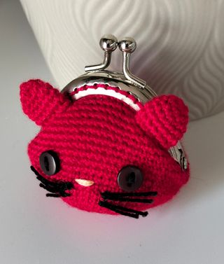 Monedero Gato Rojo tejido a crochet