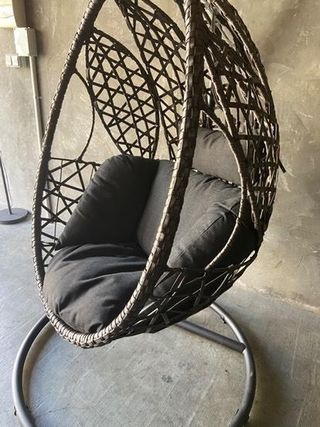 Silla colgante negra mimbre