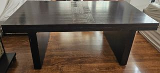 Mesa madera maciza color bengué 