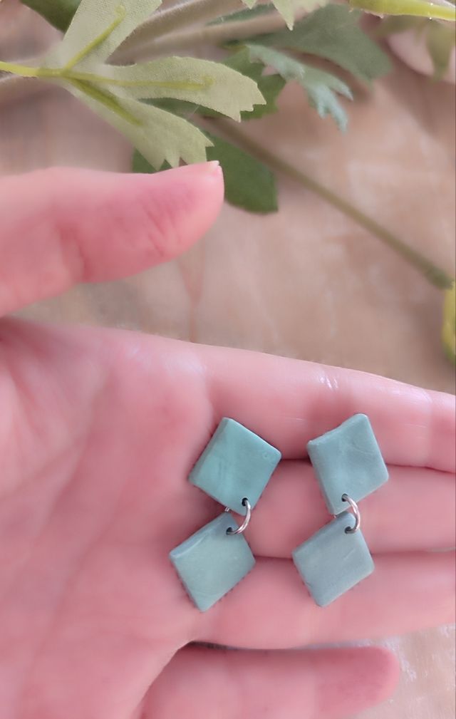 Pendientes cuadrados turquesa