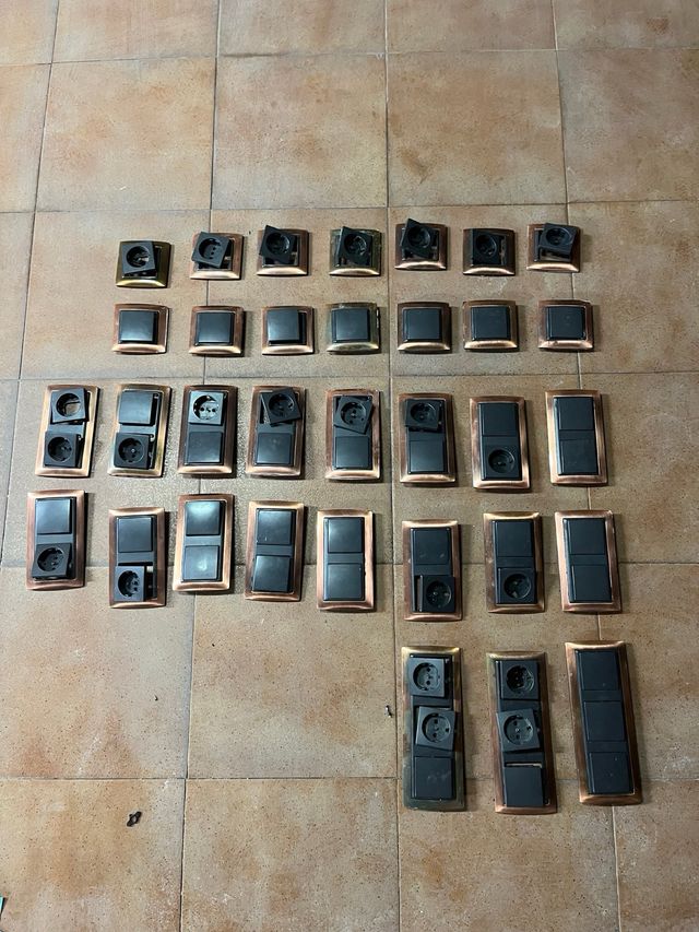 Interruptores y enchufes Simon