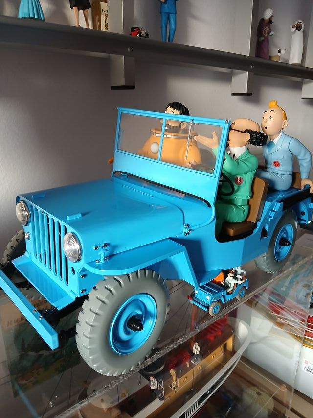 Jeep Tintín Objetivo Luna 1/8