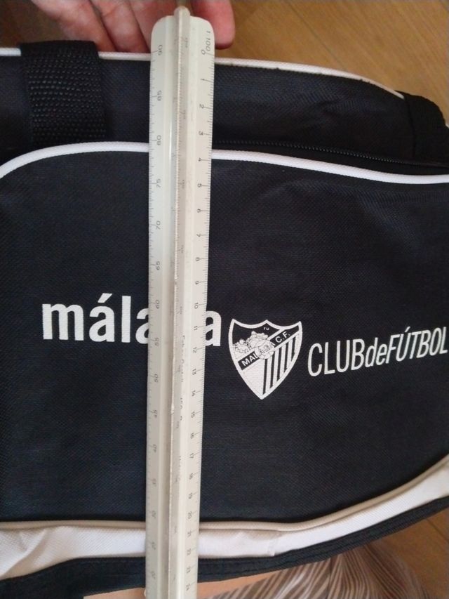 Bolsa deporte Málaga CF 40* 22* 15 cm aprox.
