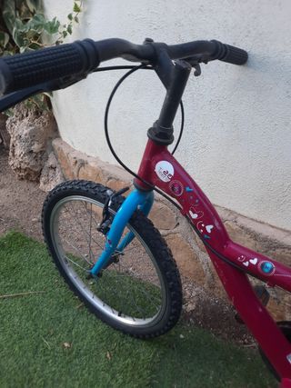 Bicicleta niña 20" roja