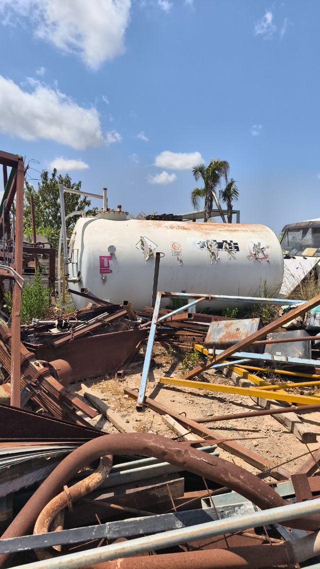 Depósito cuba gasoil/agua usado
