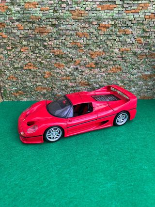 Ferrari F50 – Escala 1:18 – Maisto