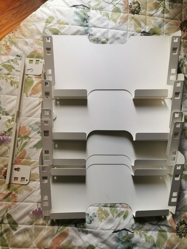 Revistero Ikea blanco - 5 compartimentos