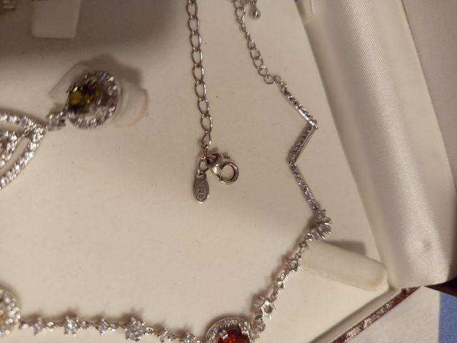 Gargantilla y pendientes multicolor plata