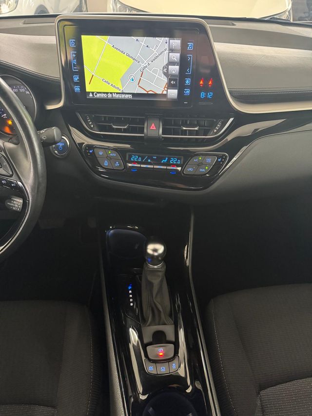 Toyota C-HR 1.8 Hybrid 125H