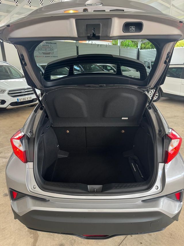 Toyota C-HR 1.8 Hybrid 125H
