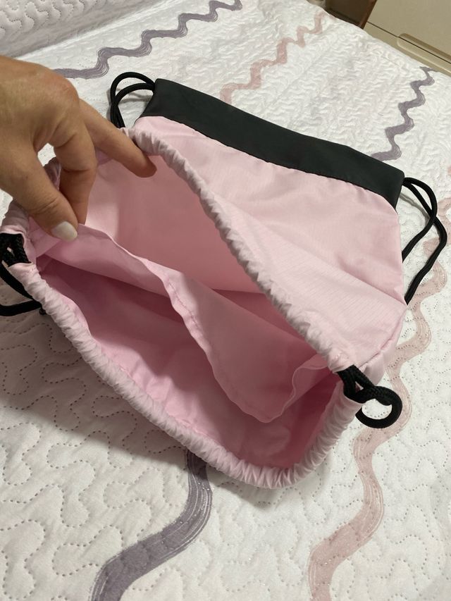 Mochila Nike con cuerdas - Rosa y Negra