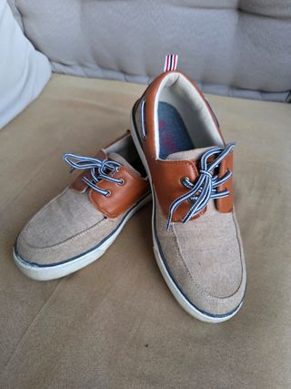 Náuticos marrones y beige -talla 37