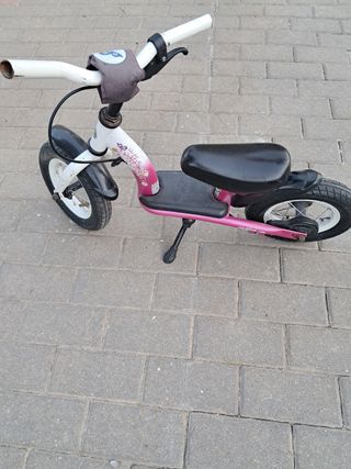 Bicicleta sin pedales niña