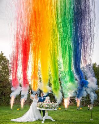 Humo aéreo de colores para eventos: arcoiris