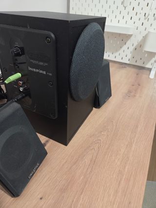 Altavoces Creative 2.1