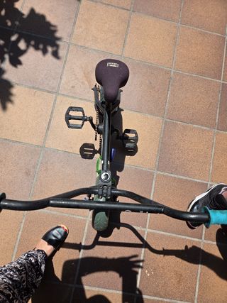 Mini BMX negra - Bicicleta