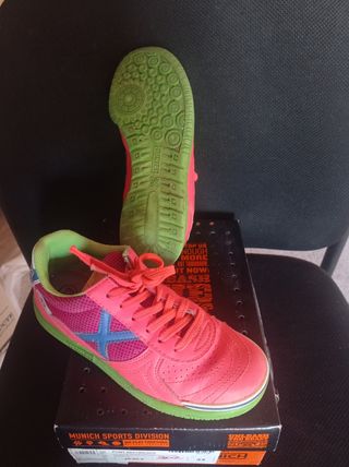 Zapatillas Munich niña, talla 33