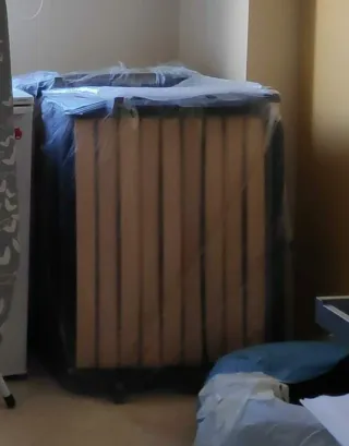 SALÓN COMPLETO COMPUESTO POR: