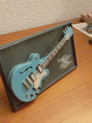 Mini Guitarra Noel Gallagher Oasis