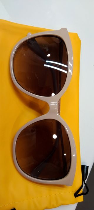 Gafas sol redondas beige