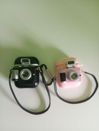 Fundas AirPods 1/2 - Cámara retro (Tiene Flash)