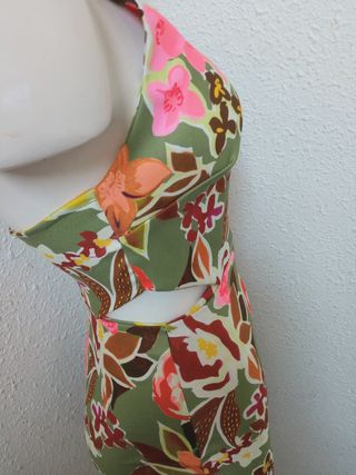 Vestido cóctel, flores - talla S