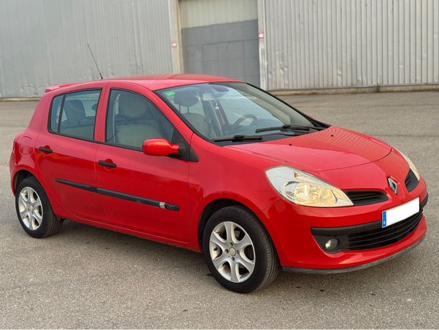 Renault Clio 2006 148.880 KM