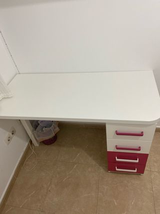 Cama abatible con armario - Blanca y rosa