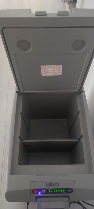 Nevera portátil WAECO 35L