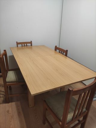 Mesa Comedor + 4 Sillas