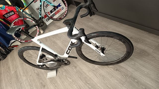 Bicicleta Carretera CBK Aero Shimano Ultegra Di2