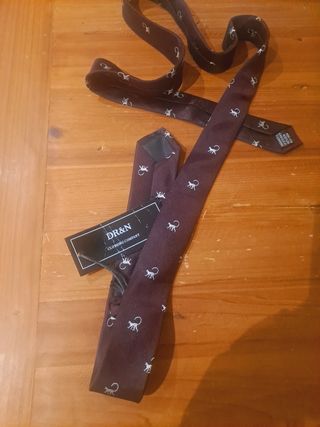 Corbata fina DR&N - Nueva con etiquetas