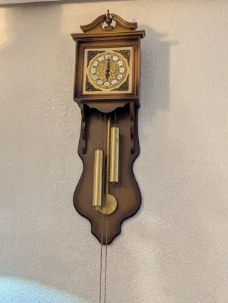 Reloj antiguo de pared
