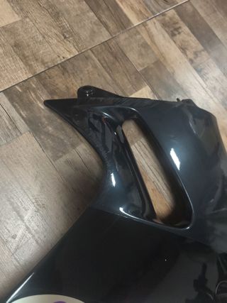 Tapa Carenado derecha. ZZR600 - Negra