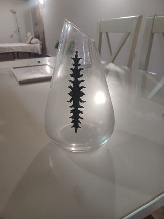 Jarrón de cristal con diseño