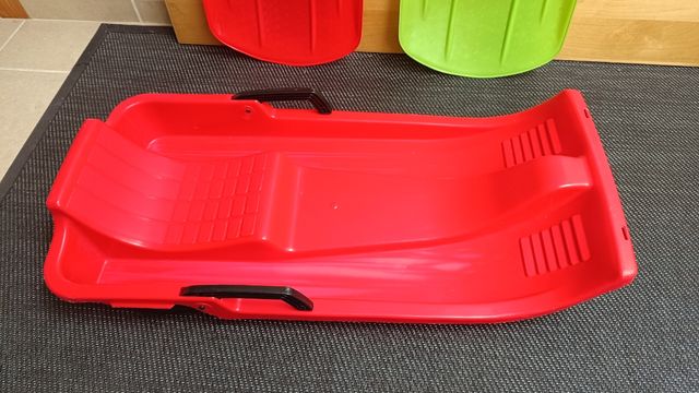 3 Trineo infantil con frenos integrados