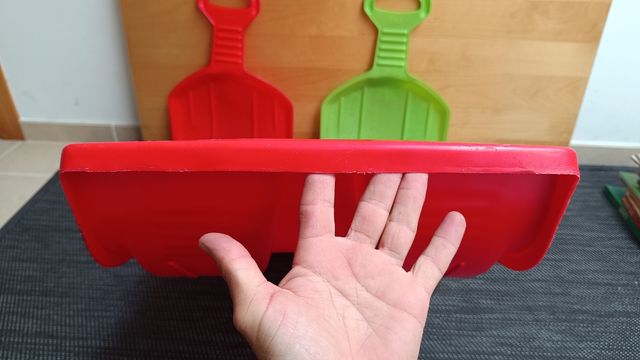 3 Trineo infantil con frenos integrados