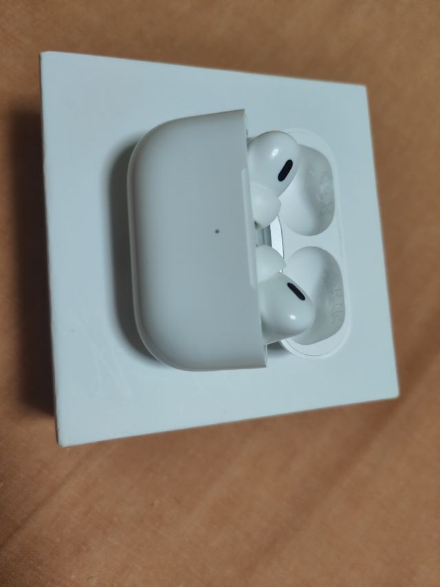 Apple AirPods Pro 2 - Auriculares