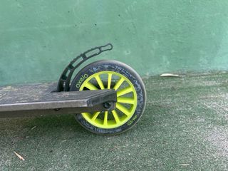Patinete Oxelo niñ@s con frenos y suspensión.