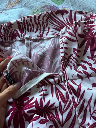 Vestito estivo floreale rosso e bianco