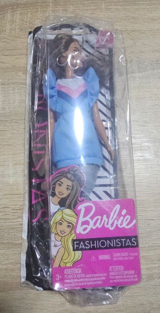 Muñeca Barbie Fashionista Pierna Prótesis