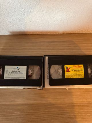 2 VHS infantiles: Chicken Run & Los Rescatadores