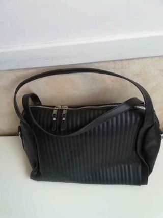 Bolso Misako negro acolchado