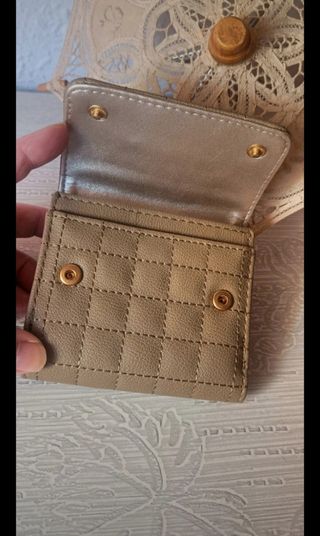 Monedero Guess - caqui Beige