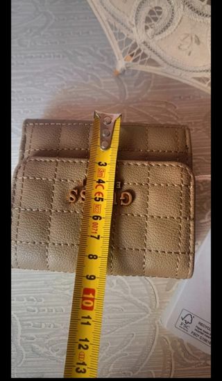 Monedero Guess - caqui Beige