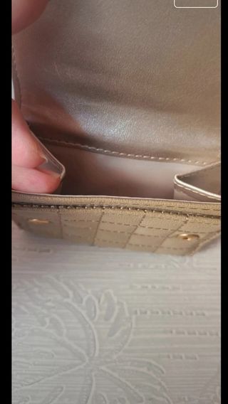 Monedero Guess - caqui Beige