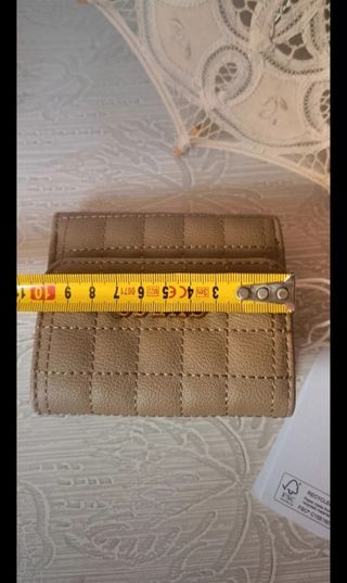 Monedero Guess - caqui Beige