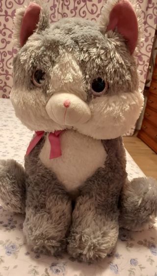 Gato Peluche Grandote Gris y Rosa x 15e.