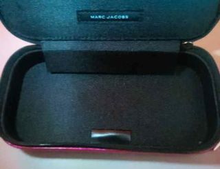 Estuche para gafas semi-rígido Marc Jacobs 