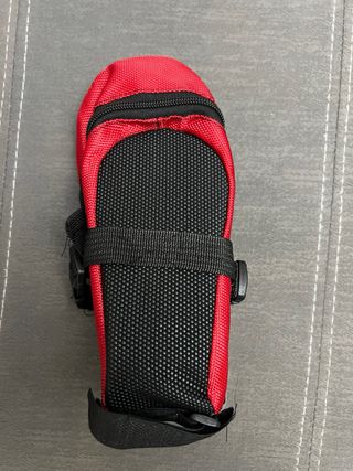 Bolsa sillín bici roja y negra nueva sin estrenar.